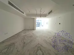 Chiller free | fitted shop | high foot fall