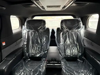 صورة 3 لـ 2025 Lexus LM-SERIES