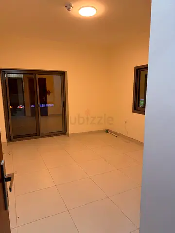 Room available Ready to move in family  bechelor