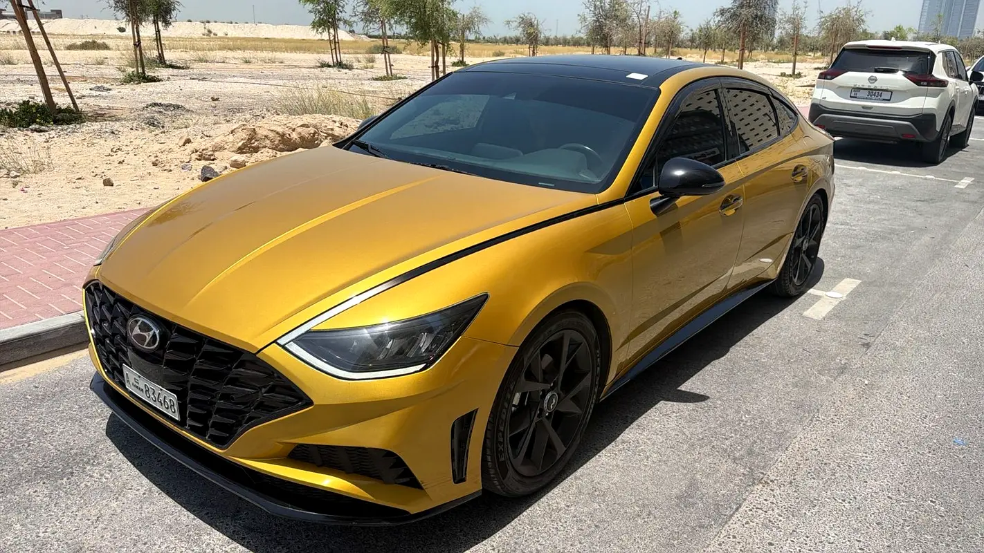 Hyundai Sonata 2021 — photo 1 of 11