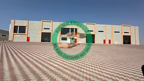 SHOWROOM MAINROAD 50 METER PARKING IN FRONT/// 5945 Sq.Ft With 50Kw Power For Rent in Emirates Mode