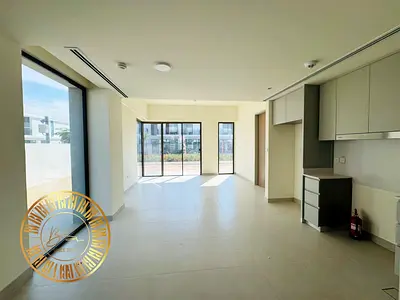 4BEDROOM - LANDSCAPED - CHILLER FREE - SINGLE ROWBlue Velvet Real Estate Brokerage presents a remarkable yearly rental opportunity in a prime locatio