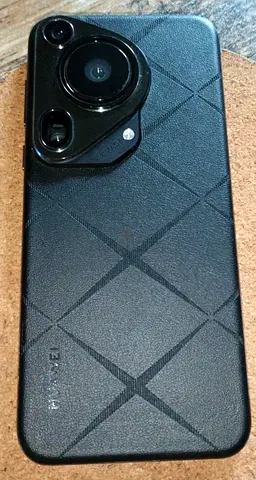 Huawei pura 70 pro+ smartphone with protective case (used) - exellent working condition