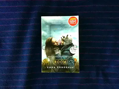 Emma Donoghue: Room (Film Tie-In Edition)