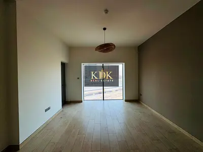 Bright 2 Bedroom | Spacious Design | Ideal Home
