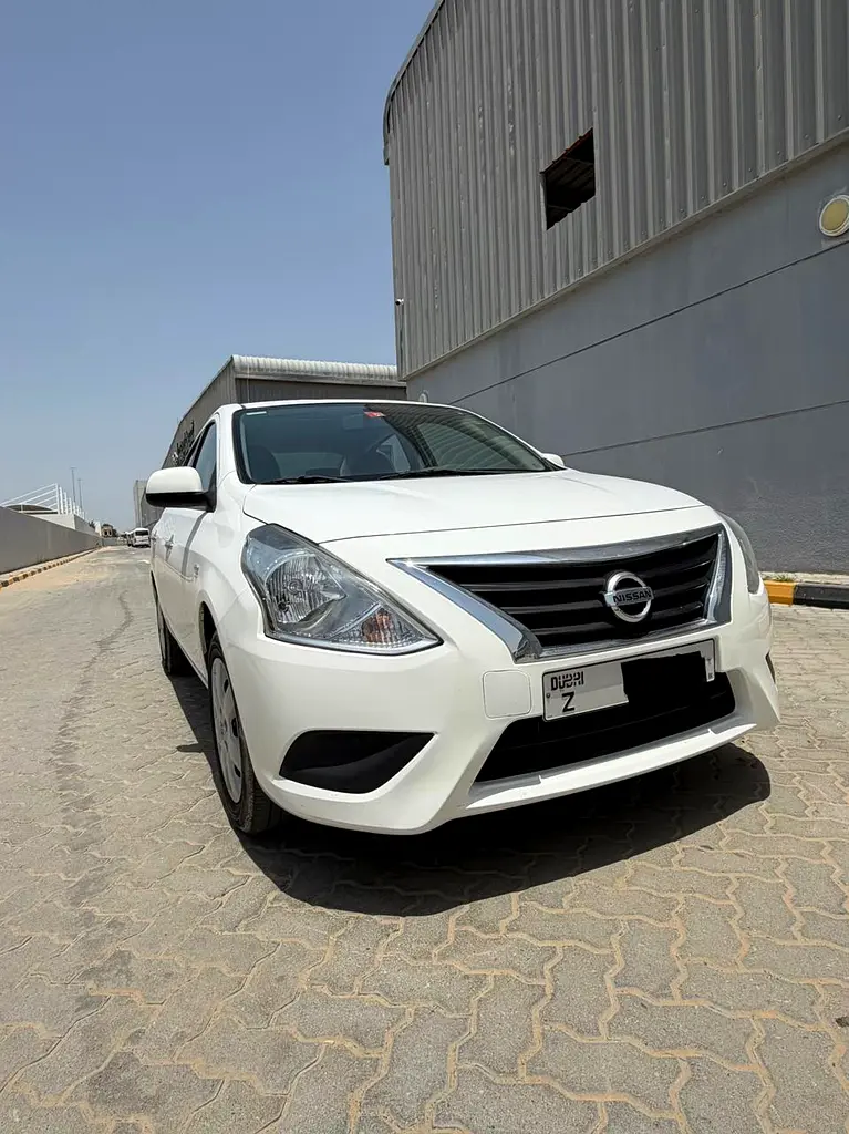 Nissan Sunny 2023 — photo 1 of 19