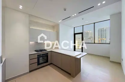 6.5% NET ROI | Tenanted | 1 Bed + Study
