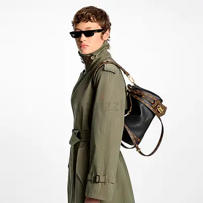 Louis Vuitton Express MM bag