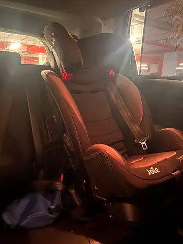 Joie Convertible Car Seat - Good Condition