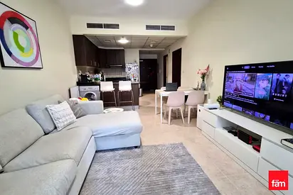 Vacant | Spacious Unit | FullyFitted