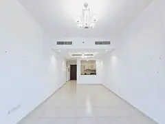 1 Month Free | HUGE 1BR + LAUNDRY + STORAGE | Nearby Park And Metro