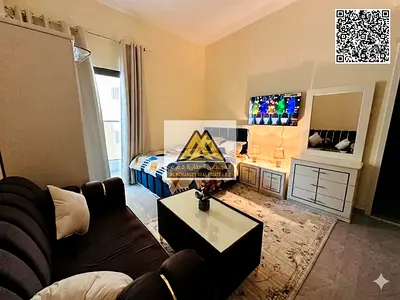 Studio apartment with brand new, very clean furnishings | Balcony overlooking the street | Prime location close to all services, directly on the beach