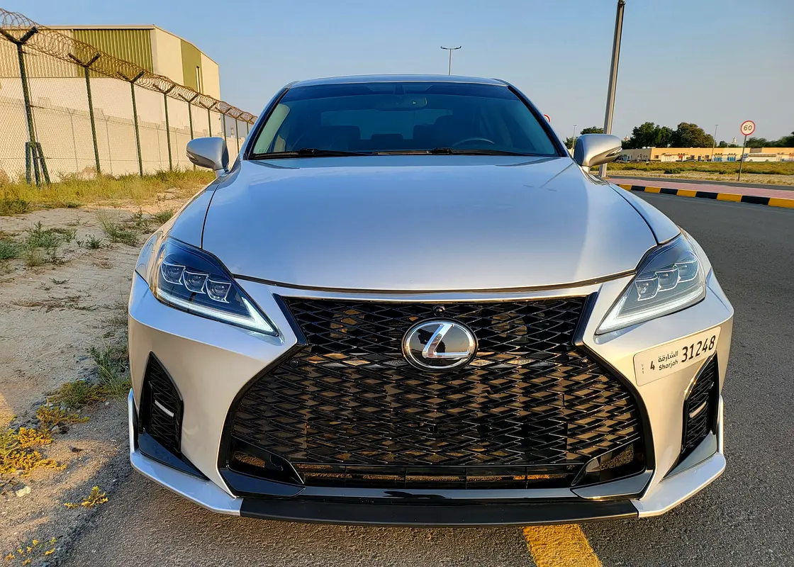 Lexus IS-Series 2013 — photo 1 of 8