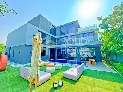 Signature Villa | With LIFT | Close to the Mall