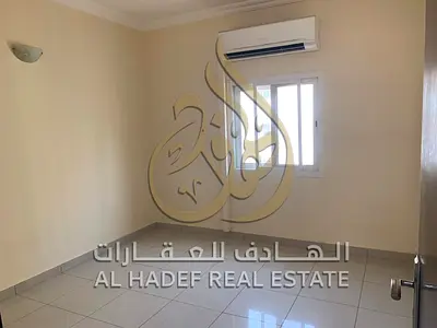شقة غرفة وصالة | مطبخ واسع | تكييف سبليت | بناية عائلات | النباعة الشارقة