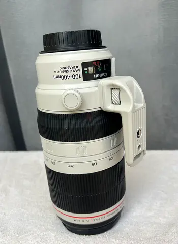 Canon EF 100-400mm f/4.5-5.6 L IS ii USM Telephoto Zoom Lens (White)