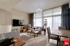 UNFURNISHED I SINGLE ROW I COMMUNITY LIVING