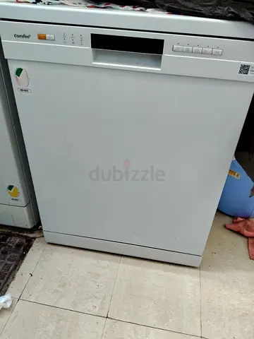 Comfee Freestanding Dishwasher - White, Good Working Condition with 1 month washing supply