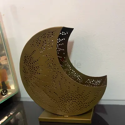 Metal Crescent Moon Decorative Lantern / Candle Holder