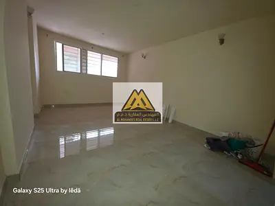Excellent price, suitable for everyone. Separate kitchen with free maintenance from the owner. Family building only.