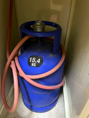 Geepas gas stove, Gas cylinder and regulator with pipe