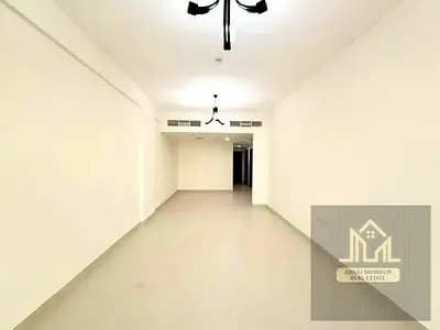 Offer 30 Days Free Brand New Building On The Road School Zone