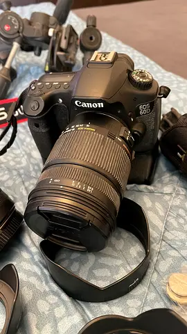 URGENT SALE: Canon EOS 60D DSLR with 3 Lens  All Gear
