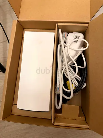 Unifi Ubiquiti Outdoor Wireless Access- Du modem router and modem