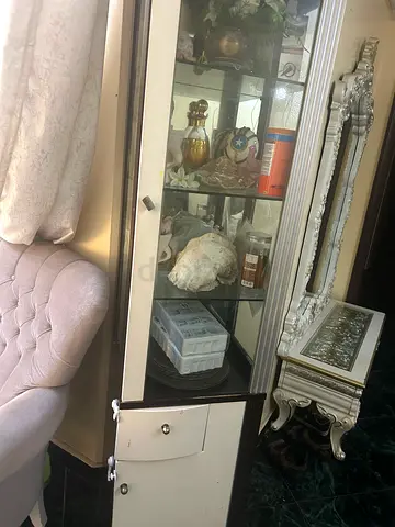 Decorative cabinet