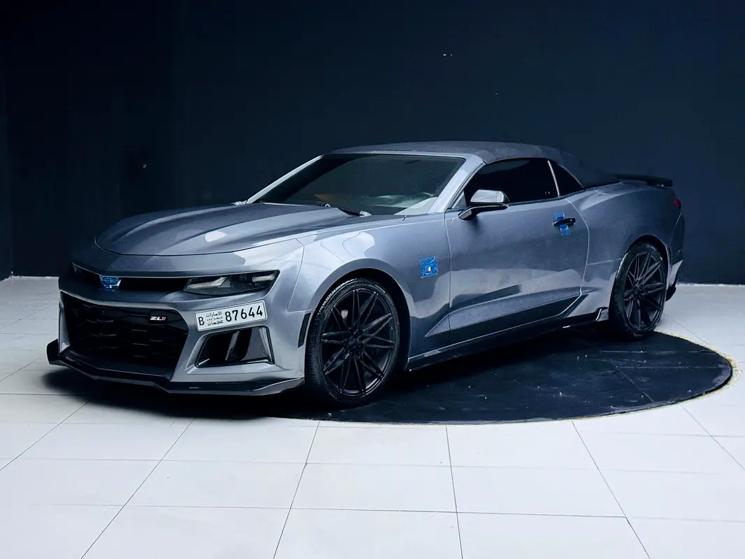 Chevrolet Camaro 2020 — photo 1 of 9