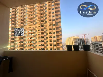 One bedroom and living room for sale in Lily's Tower * 2 bathrooms * Balcony * With parking