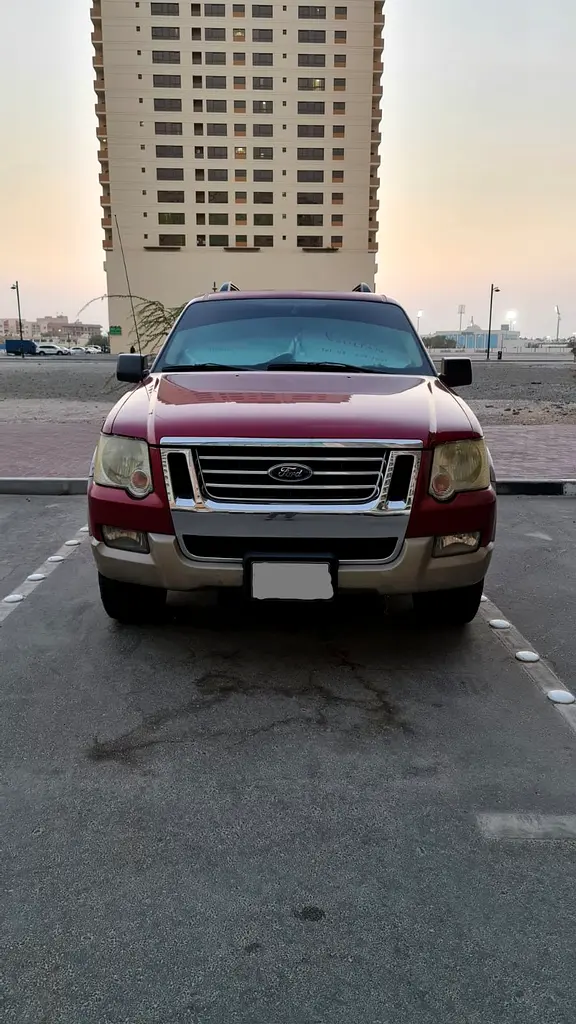 Ford Explorer 2008 — photo 1 of 5