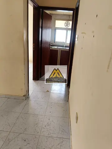 Apartment on Sheikh Ammar Street, prime location, close to all services, easy access and transportation, very suitable for families.