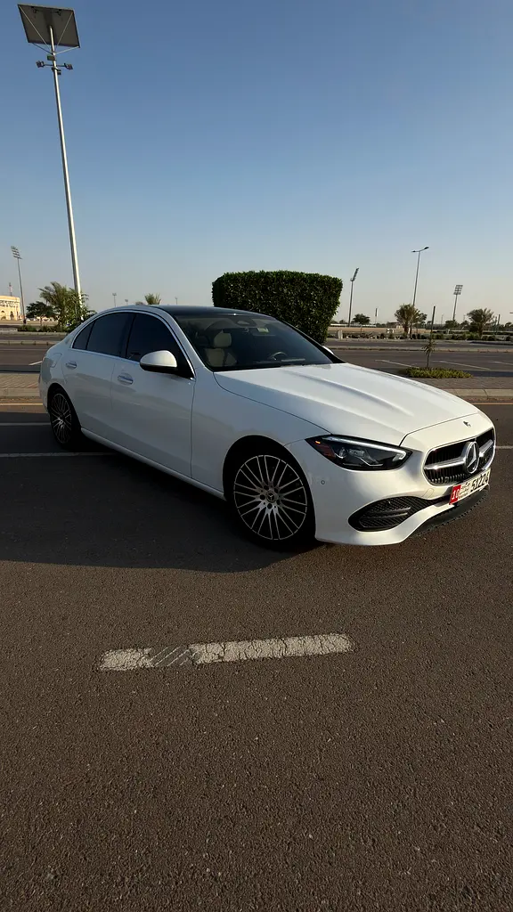 Mercedes-Benz C-Class 2022 — photo 1 of 20
