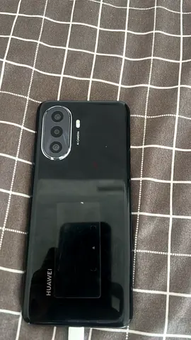 Huawei Nova Y70