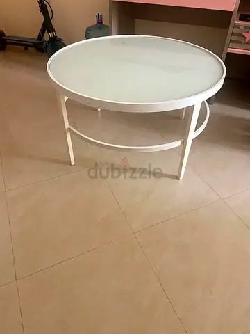 White Round Glass Top Coffee Table - Minimalist Design