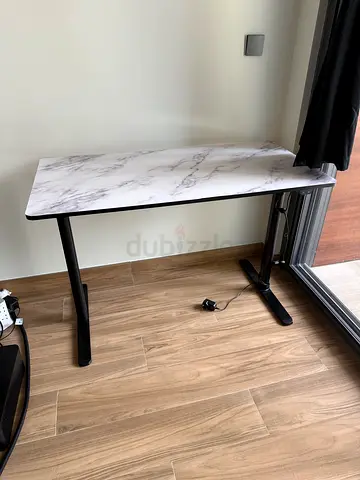 Office table Height adjustable