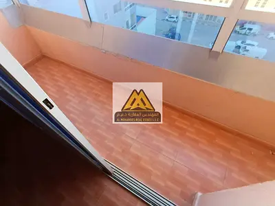 فرصة سكنية مميزة للإيجار السنوي – استوديو بمساحة كبيرة وبلكونة في الروضة 2 عجمان موقع حيوي قريب من جميع الخدمات وسهل الوصول إلى الشارقة ودبي