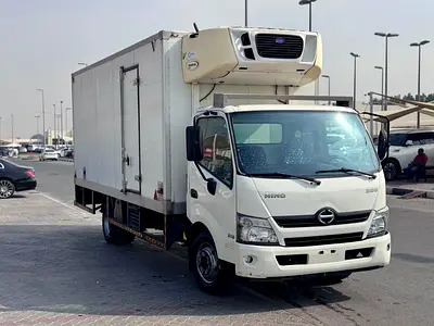 Hino 300 916 FREEZER 2020 - GCC Specs - Excellent Condition