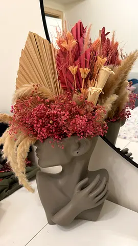 Face vase