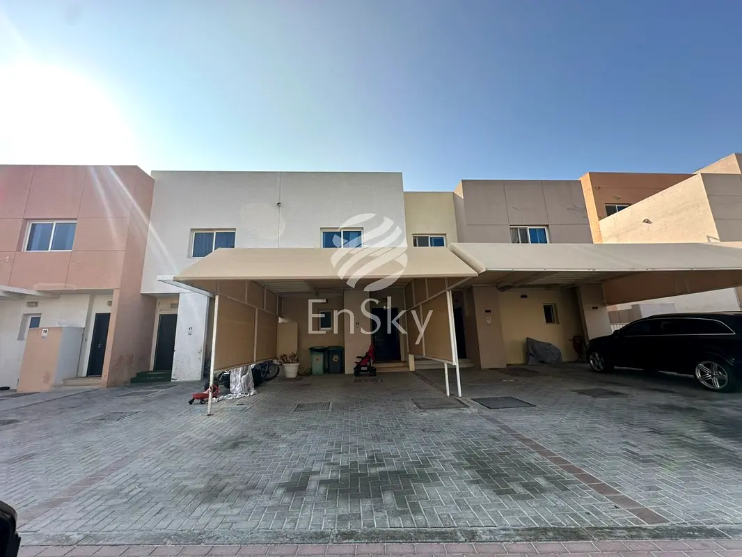 Prime location | Single Row | Owner Occupied