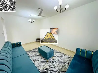 غرفة نوم وصالة مفروشة بالكامل بفرش جديد ونظيف بلكونة