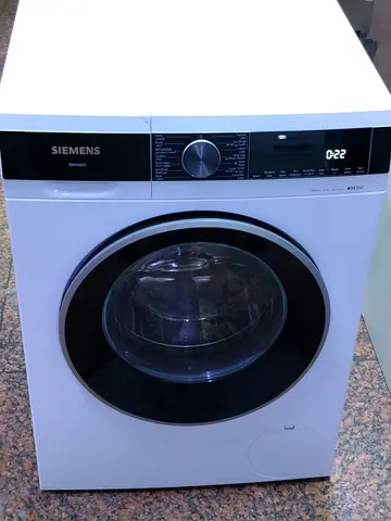 Siemens front load IQ300 new model Washing machine 10kg capacity Excellent Condition