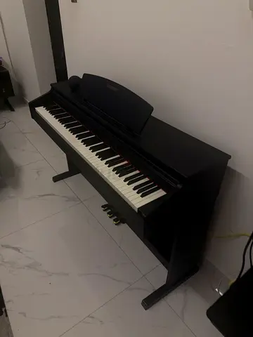 Used Dynatone SLP50 Digital Piano -, Pedals, Dark Wood Finish