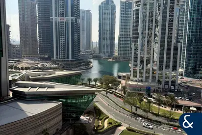 Studio | Lake View | Vacant | Close to Metro
