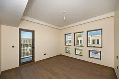 END CORNER | ON THE PARK &amp; POOL | GENUINE RESALE