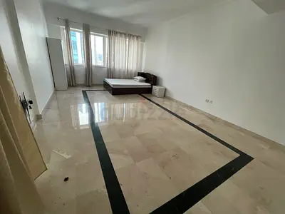 Big hall room for rent near Electra ADCB