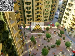 Two-bedroom apartment with a living room and a balcony, a spacious hall, a fully equipped kitchen, a