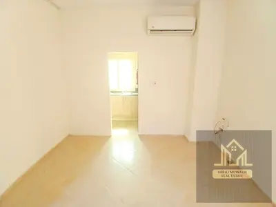 spacious apartment \\ neat and clean\\ separate kitchen prime location