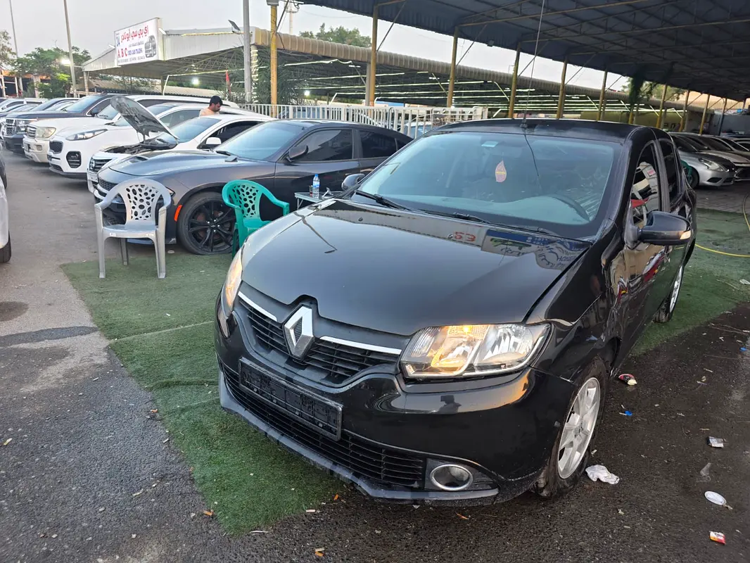 Renault Symbol 2017 — photo 1 of 18